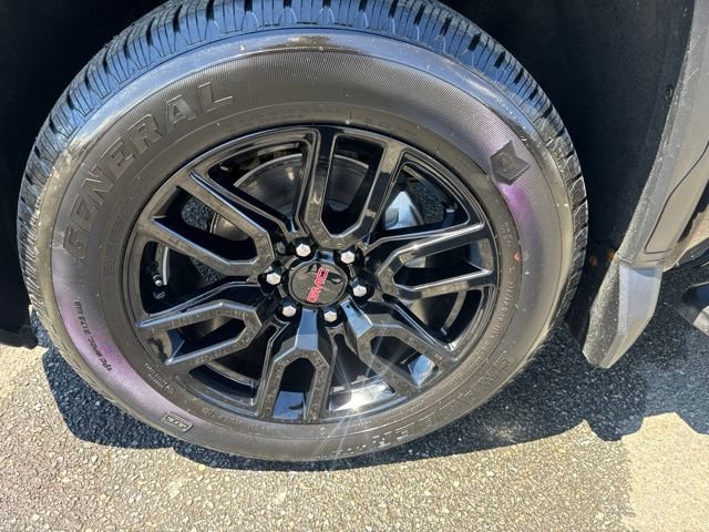 Used 2024 GMC Sierra 1500 Pro w/ Graphite Edition AWD/4WD image 9