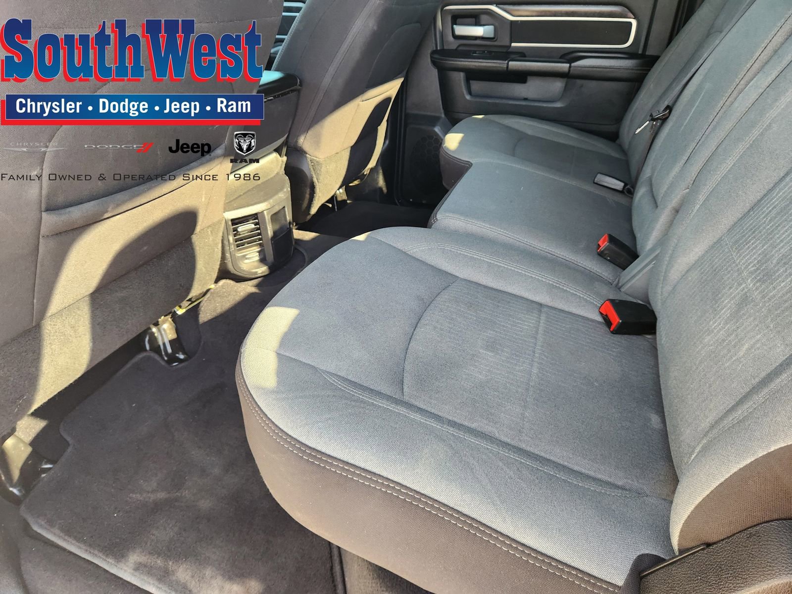 Used 2024 RAM 3500 Big Horn image 29