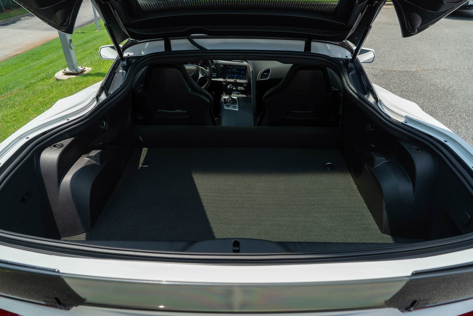 Used 2018 Chevrolet Corvette Grand Sport w/ Z07 Performance Package image 13