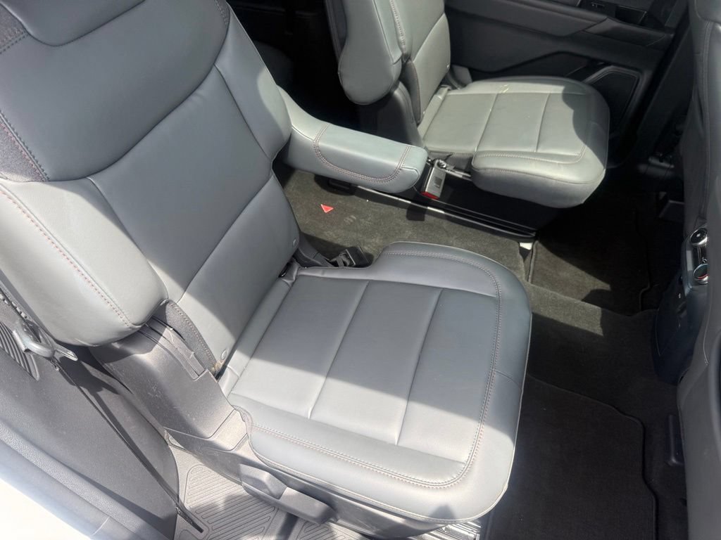 New 2026 Ford Explorer Active w/ Active Comfort Package AWD/4WD image 42