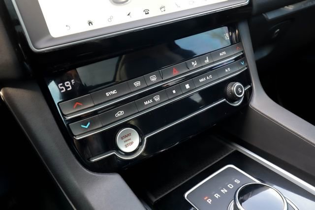 Used 2020 Jaguar F-PACE Premium image 60