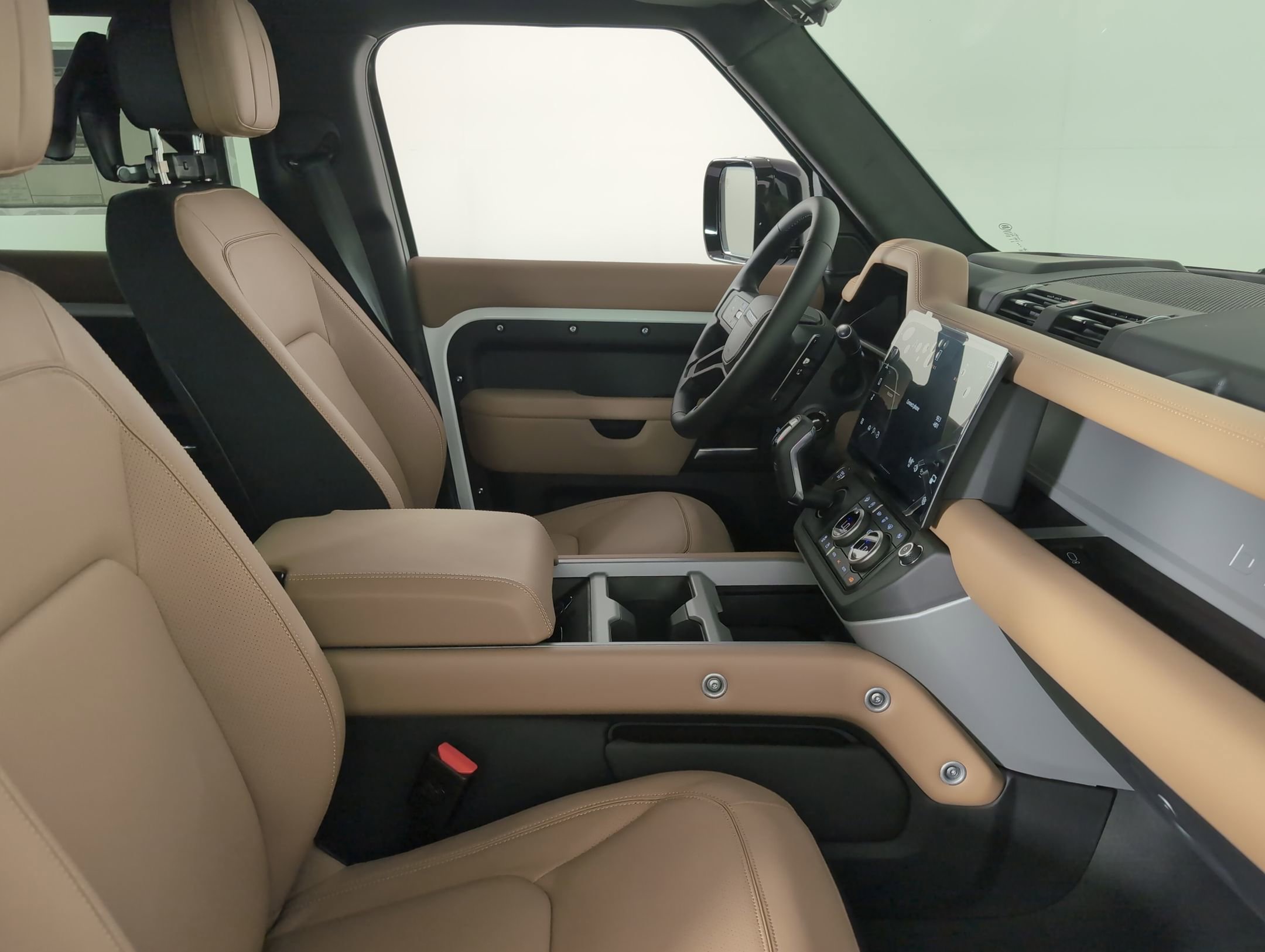 New 2026 Land Rover Defender 130 V8 image 20