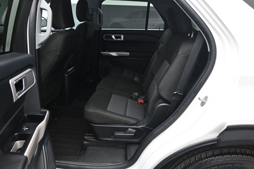 Used 2023 Ford Explorer XLT RWD image 19