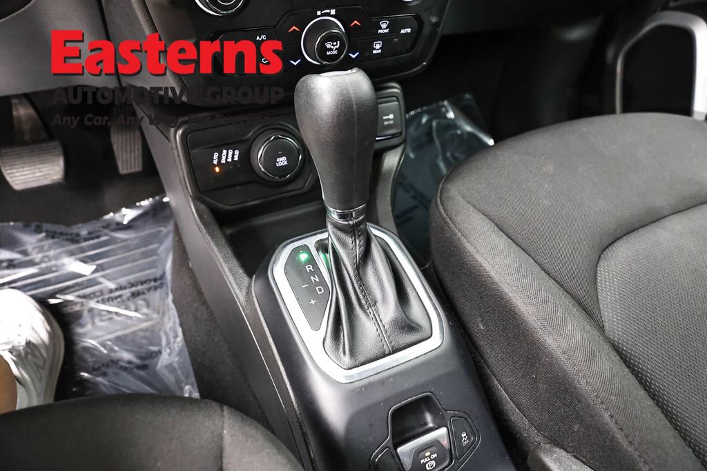 Used 2021 Jeep Renegade Sport AWD/4WD image 12