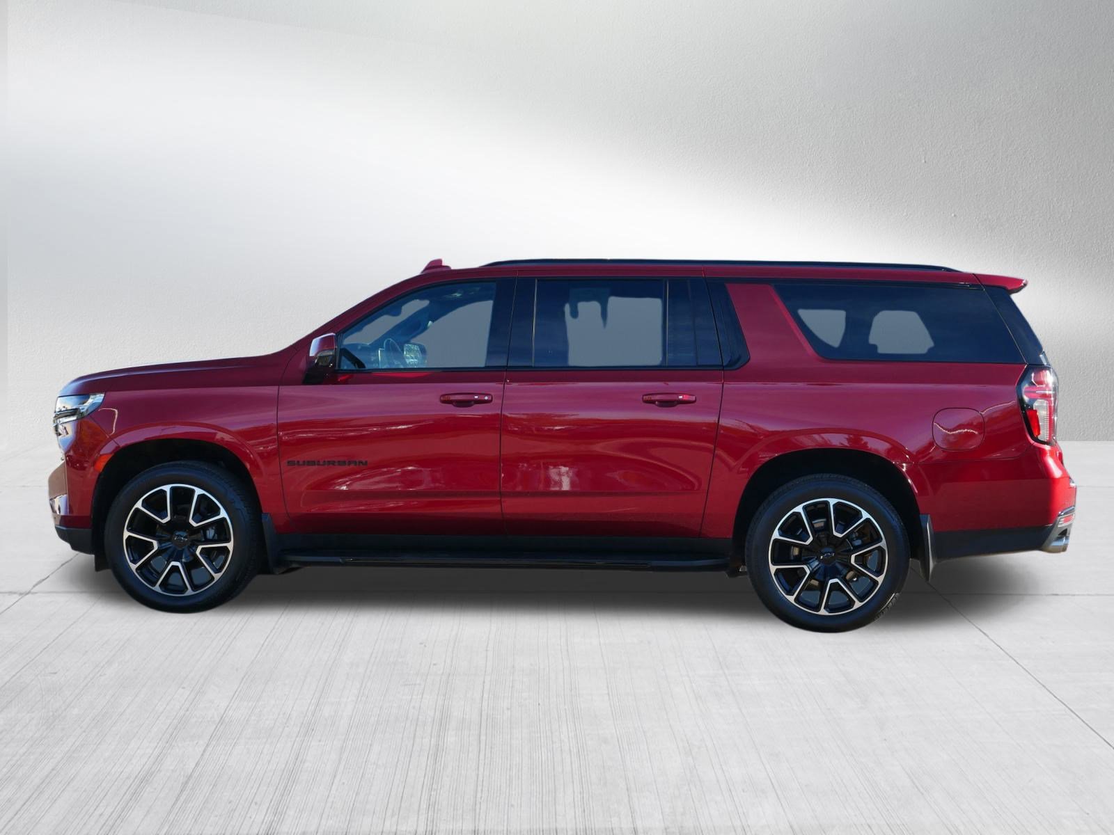 Used 2023 Chevrolet Suburban RST w/ Sport Performance Package image 8