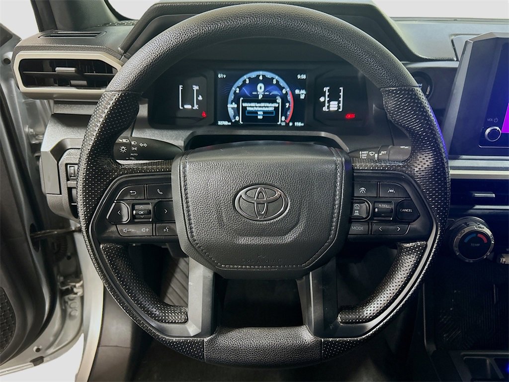 Used 2025 Toyota Tacoma SR image 9