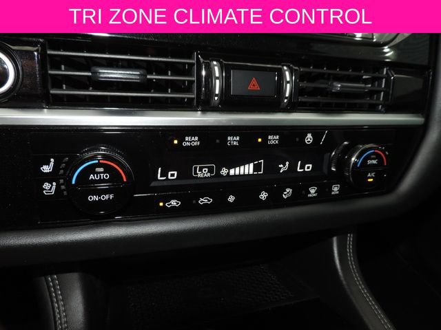 Used 2024 Nissan Pathfinder Platinum FWD image 25
