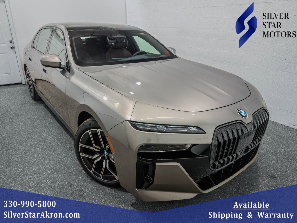 Used 2025 BMW 760i xDrive w/ Executive Package AWD/4WD image 1