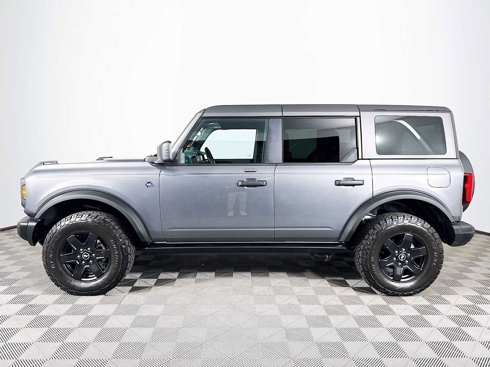 Used 2023 Ford Bronco Black Diamond AWD/4WD image 8