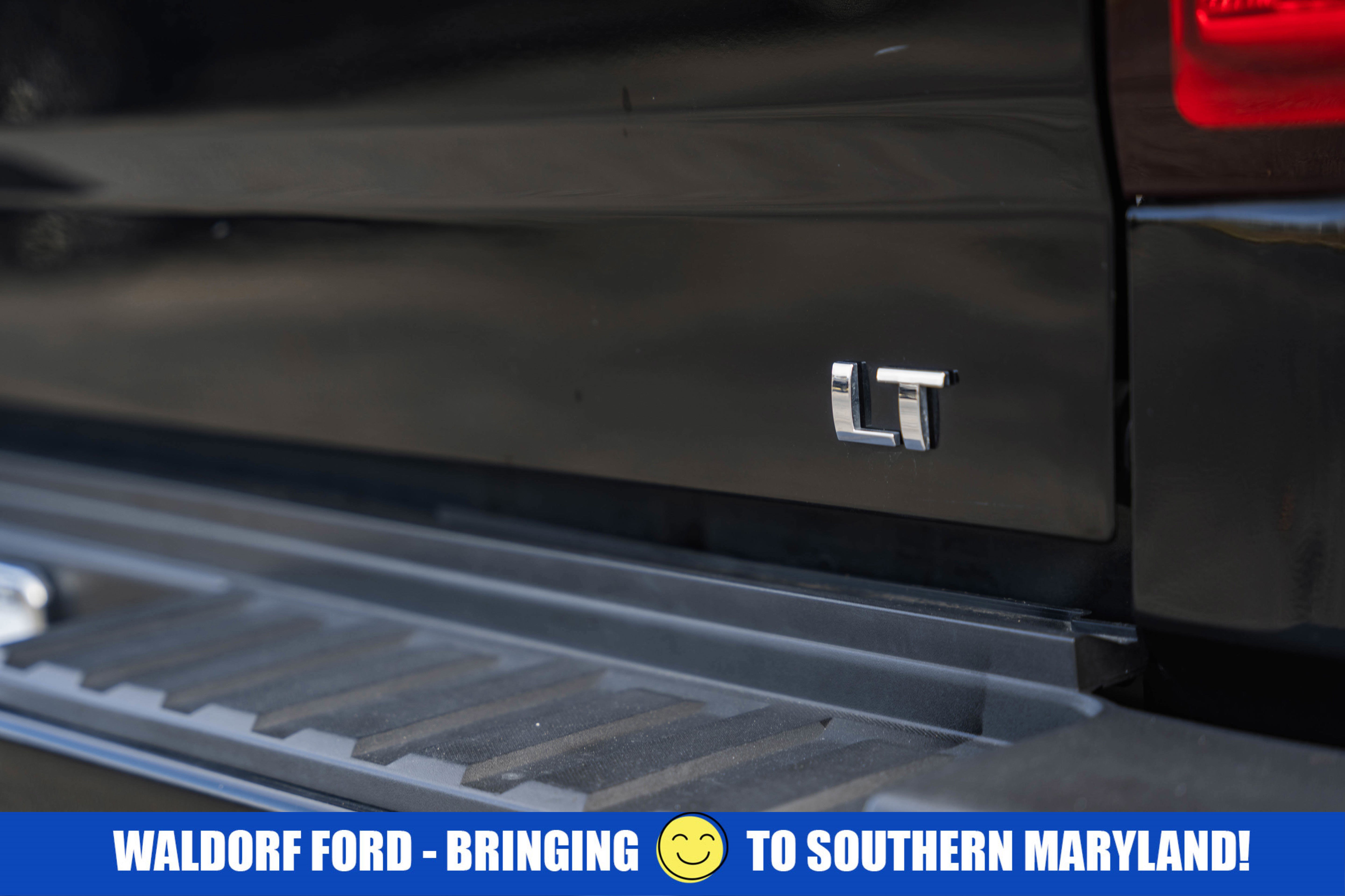 Used 2016 Chevrolet Silverado 2500 LT w/ Custom Sport Edition image 7