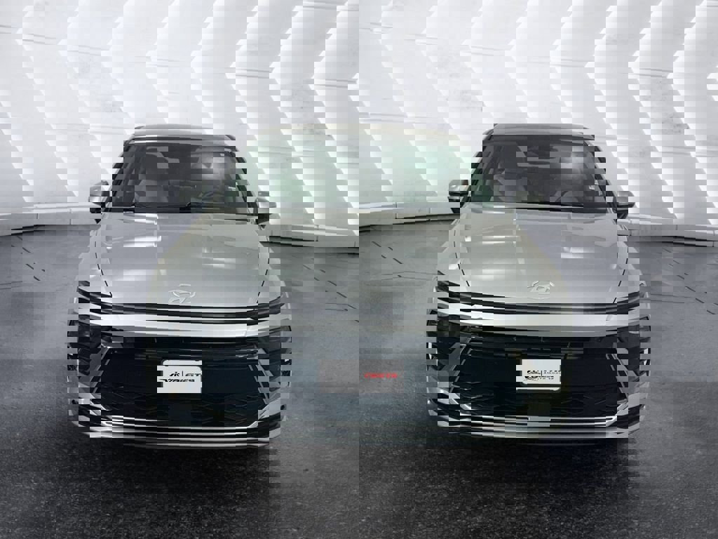 Used 2025 Hyundai Sonata SEL image 2