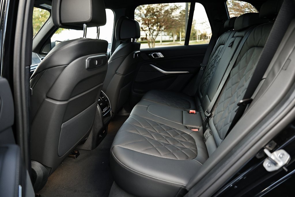 New 2026 BMW X5 xDrive50e w/ Climate Comfort Package image 25