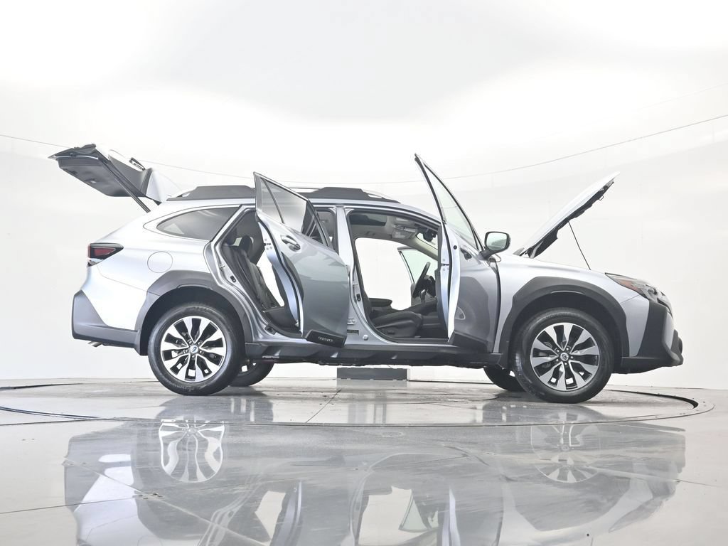 Used 2024 Subaru Outback Touring XT AWD/4WD image 42