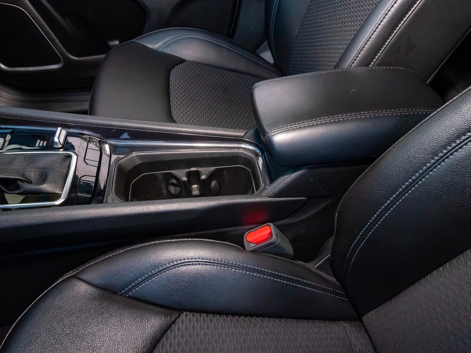 Used 2025 Jeep Compass Latitude image 29