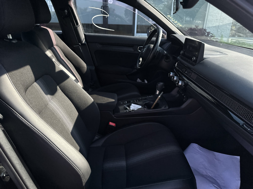 Used 2025 Honda Civic Sport image 10