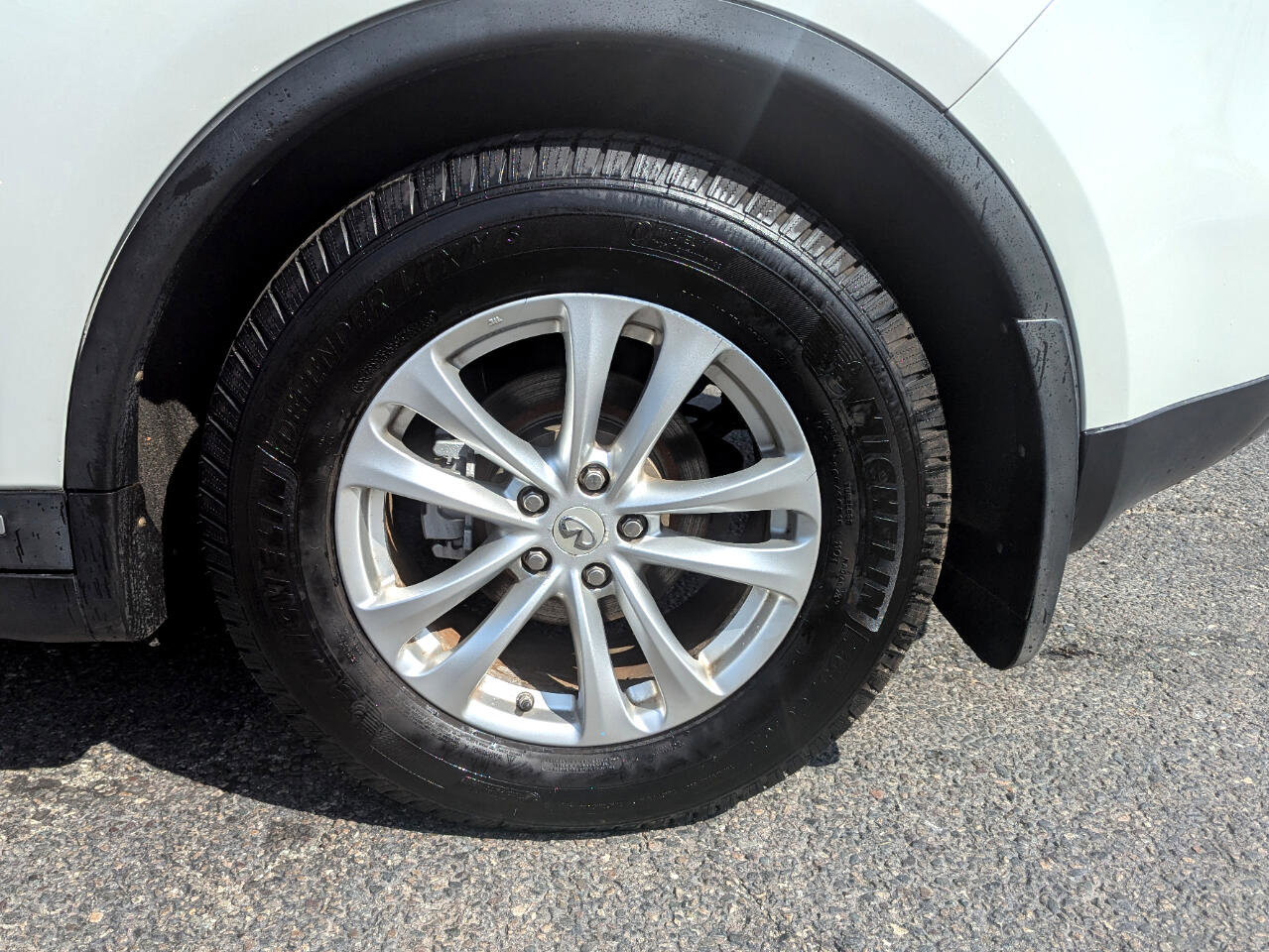 Used 2010 INFINITI FX35 AWD w/ Navigation Pkg image 46