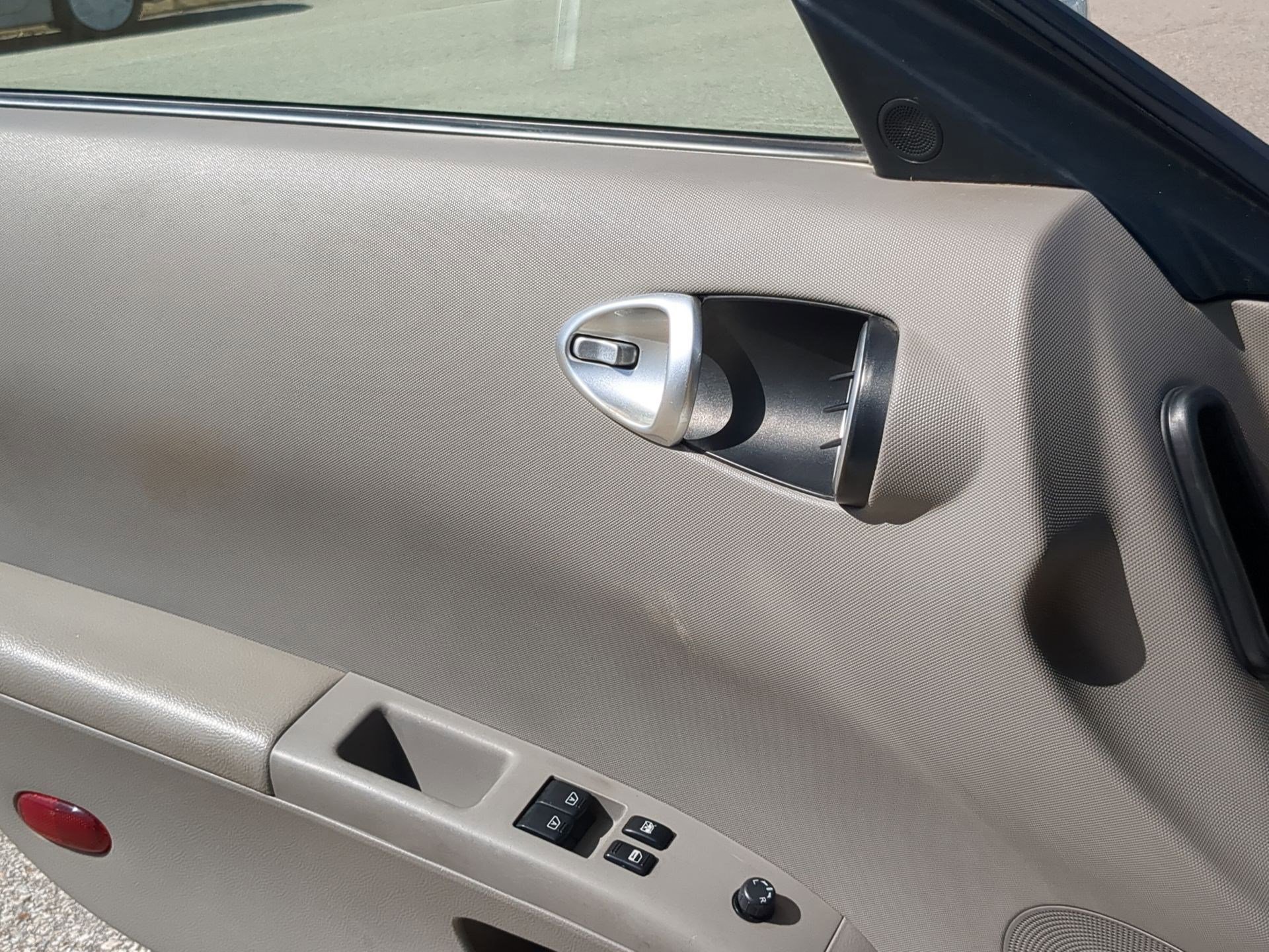 Used 2005 Nissan 350Z Touring image 13