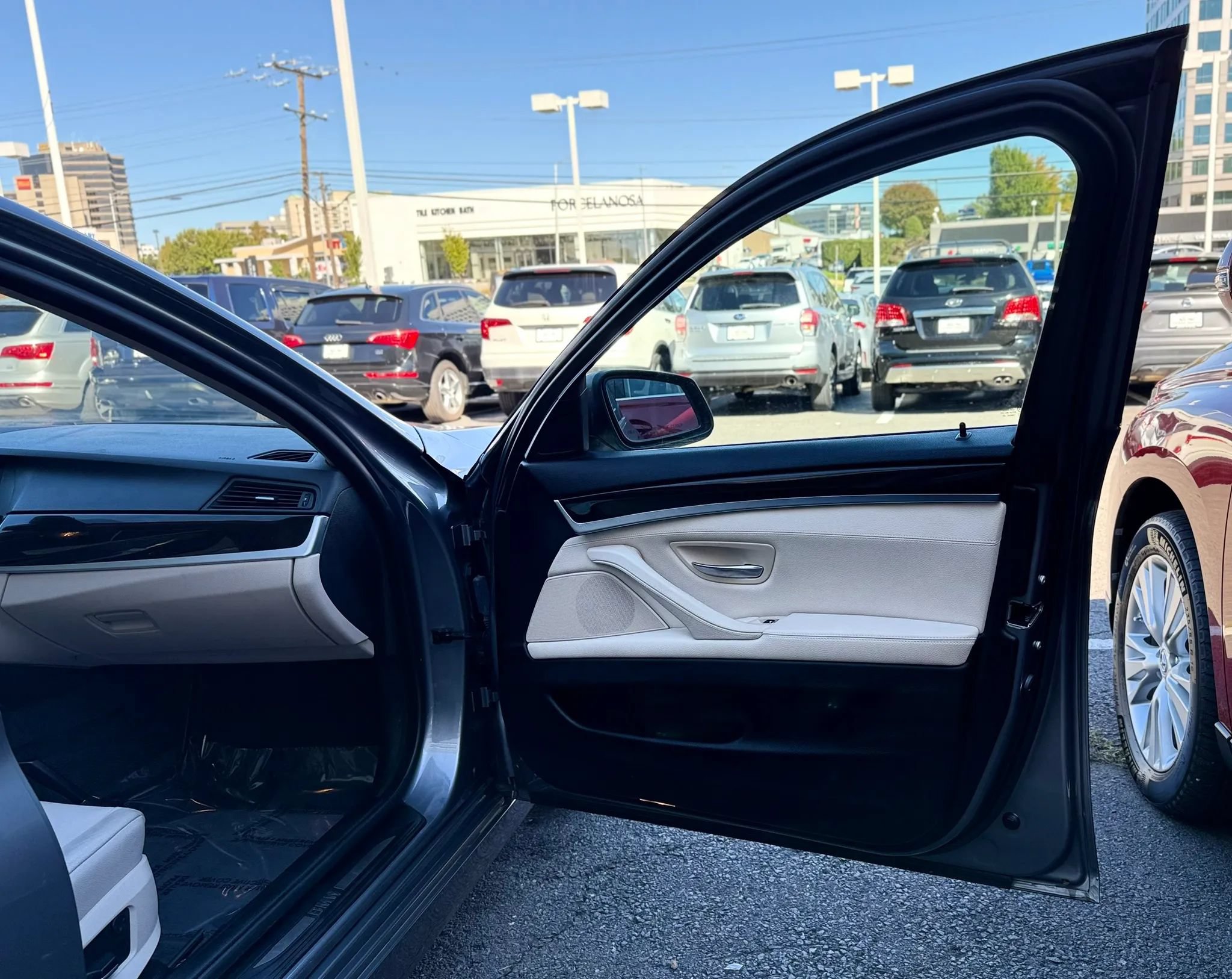 Used 2013 BMW 528i Sedan RWD image 35