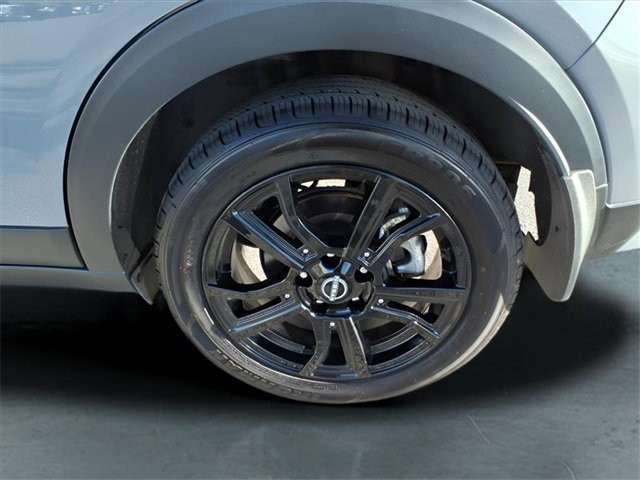 Used 2023 Nissan Kicks SR image 7