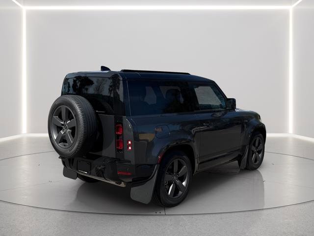 Certified 2025 Land Rover Defender 90 X-Dynamic SE image 5