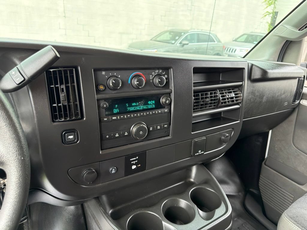 Used 2025 GMC Savana 2500 w/ Driver Convenience Package RWD image 24