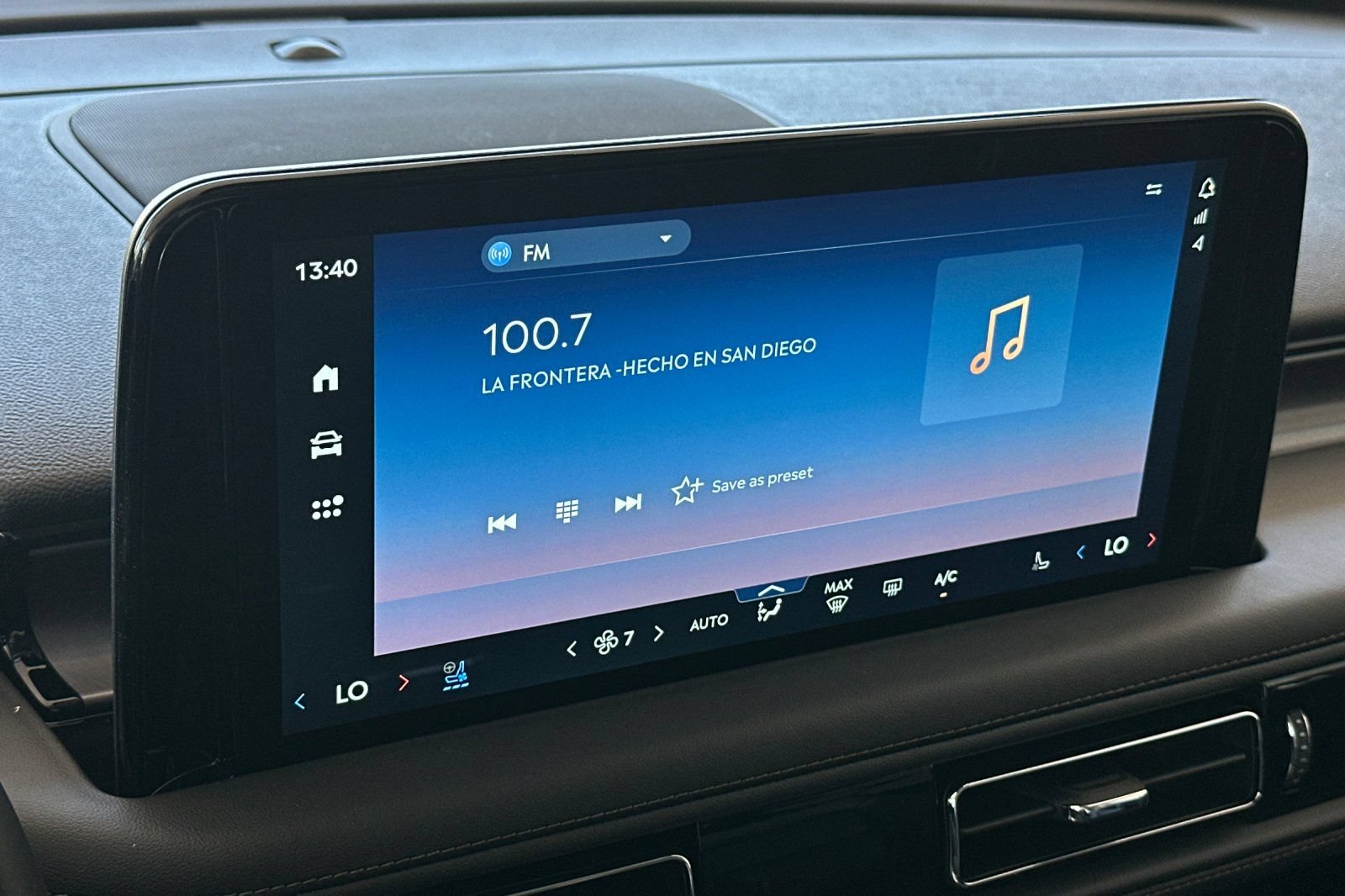 New 2026 Lincoln Aviator 2WD image 18