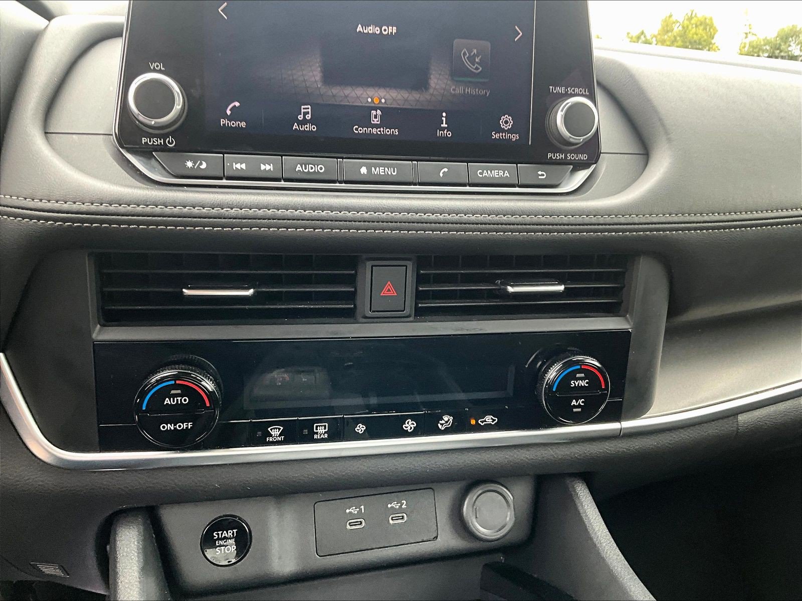 Used 2025 Nissan Rogue SV AWD/4WD image 15