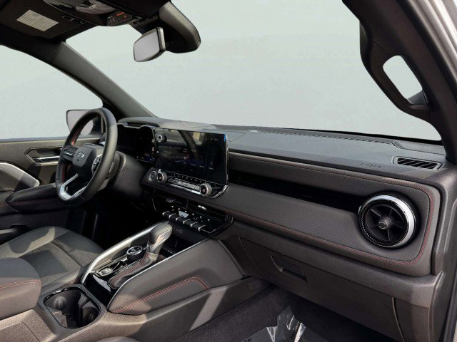 Used 2025 Chevrolet Colorado Z71 w/ Z71 Convenience Package 2 image 50