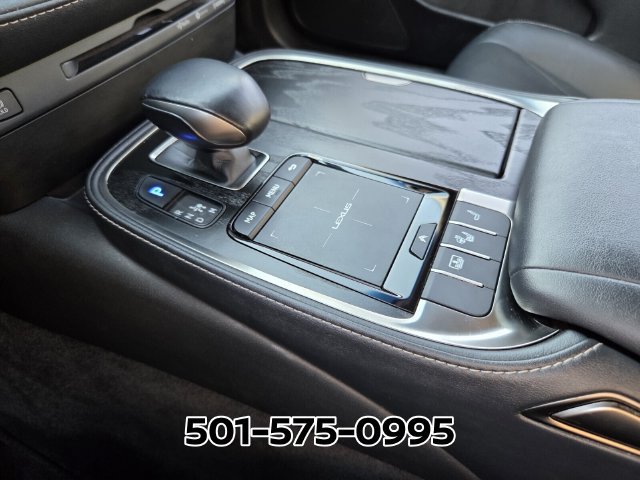 Used 2021 Lexus LS 500 w/ Accessory Package (Z2) RWD image 28