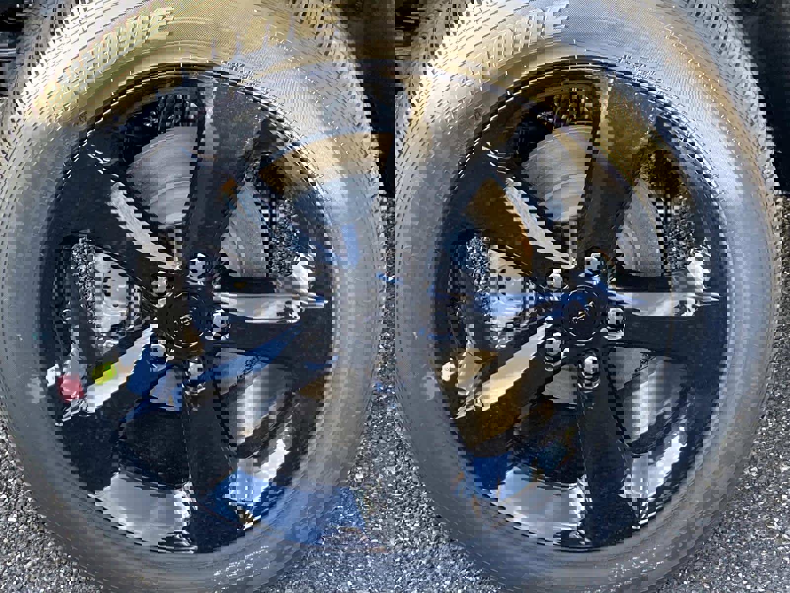 New 2025 Jeep Grand Cherokee Laredo image 3