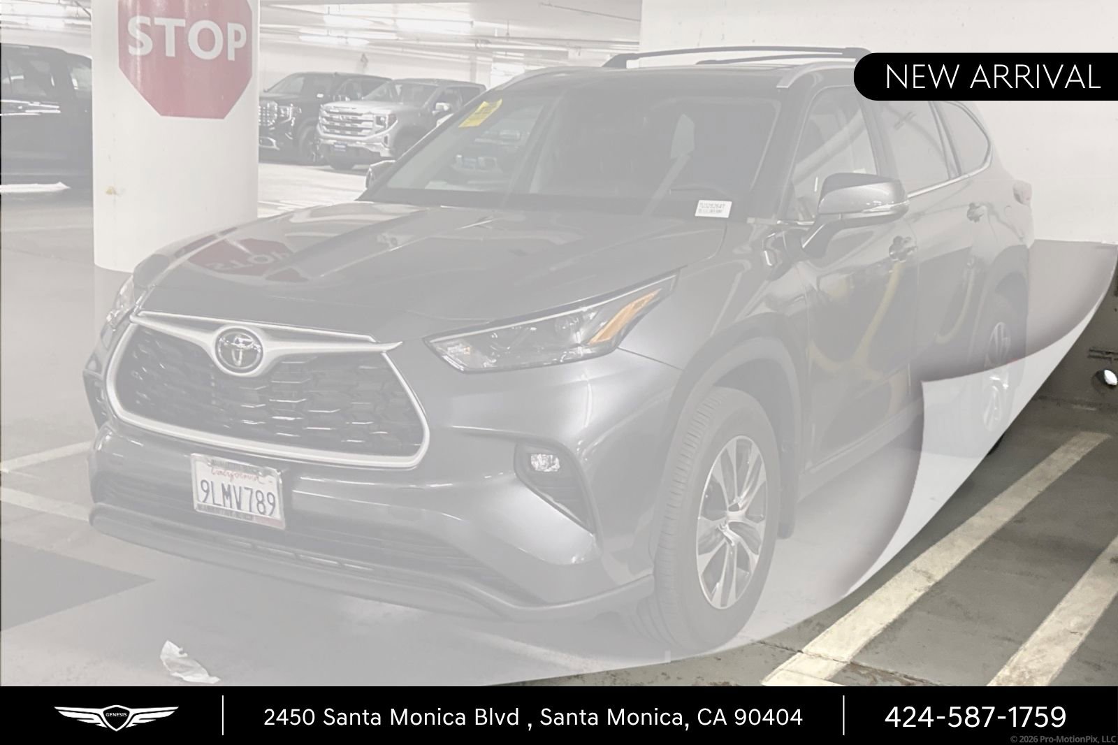 Used 2023 Toyota Highlander XLE image 1