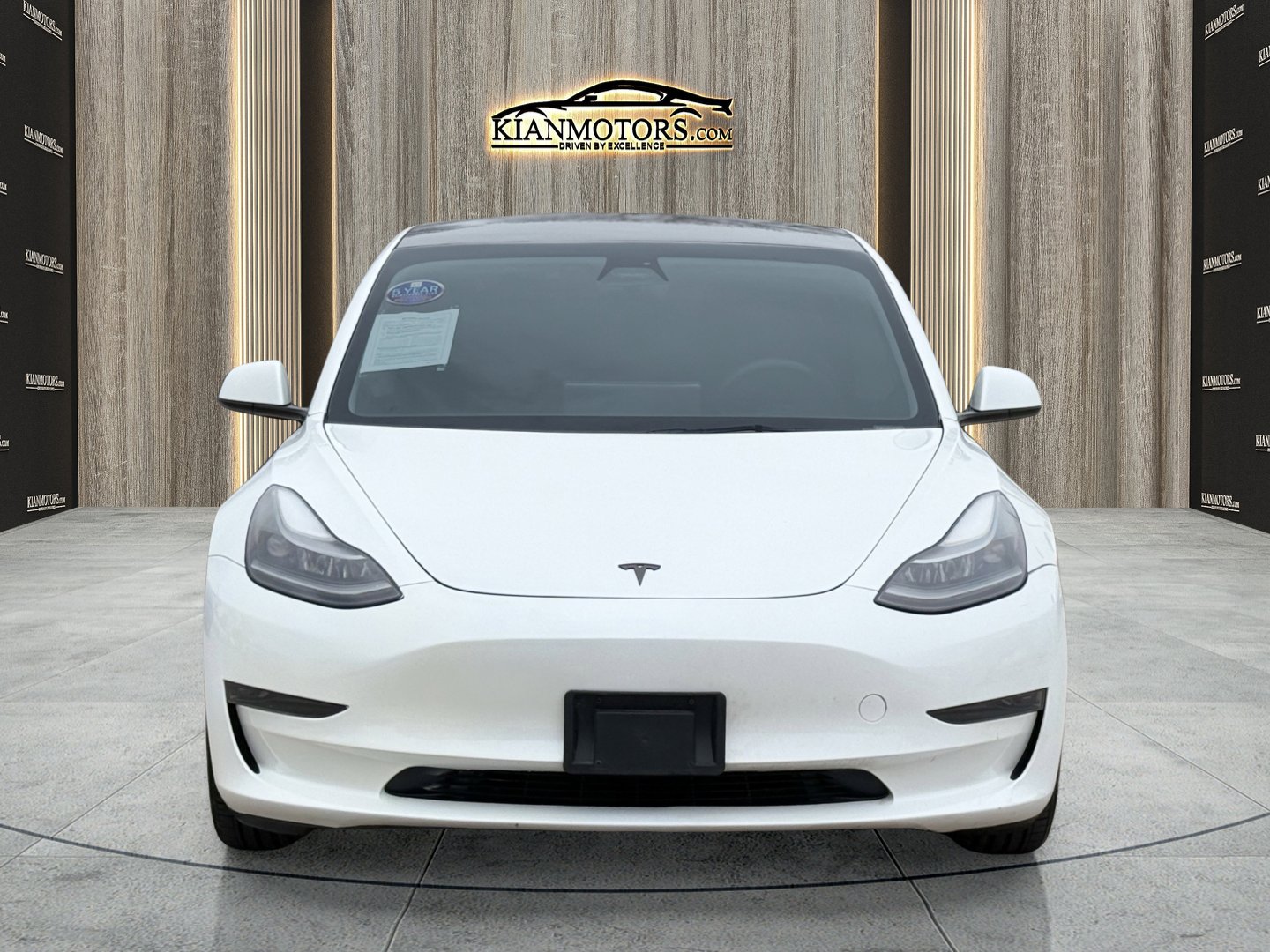 Used 2023 Tesla Model 3 Standard Range image 8