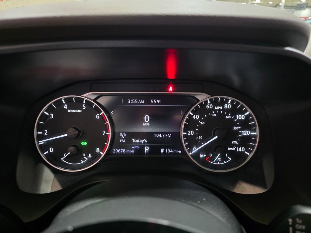 Used 2023 Nissan Rogue SV image 31