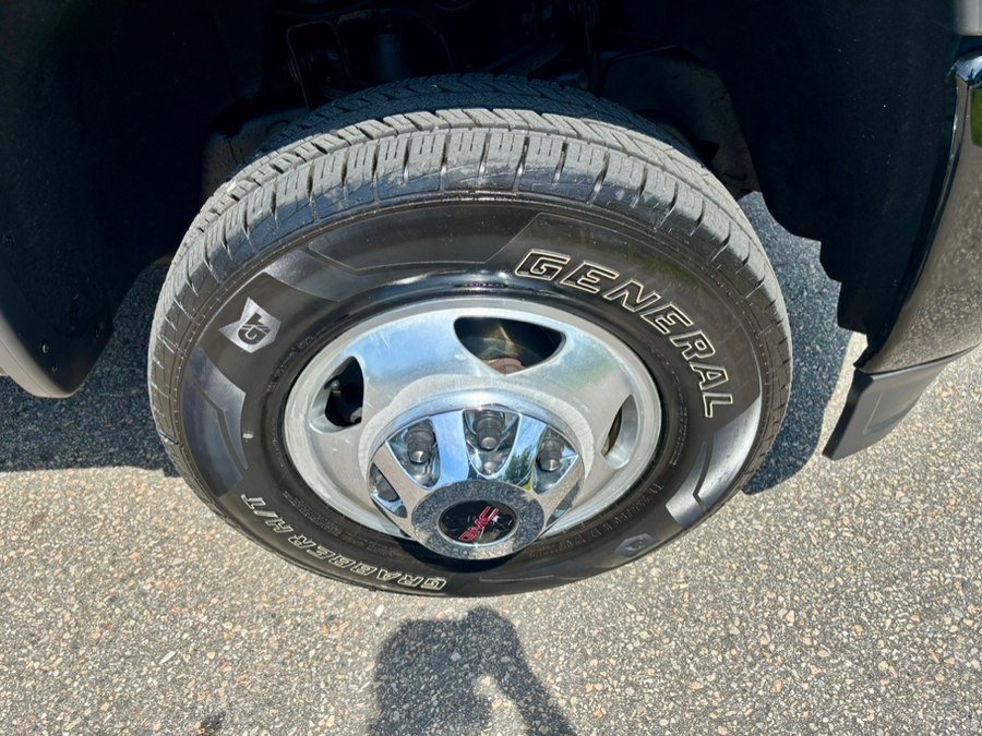 Used 2015 GMC Sierra 3500 Denali w/ Duramax Plus Package AWD/4WD image 41