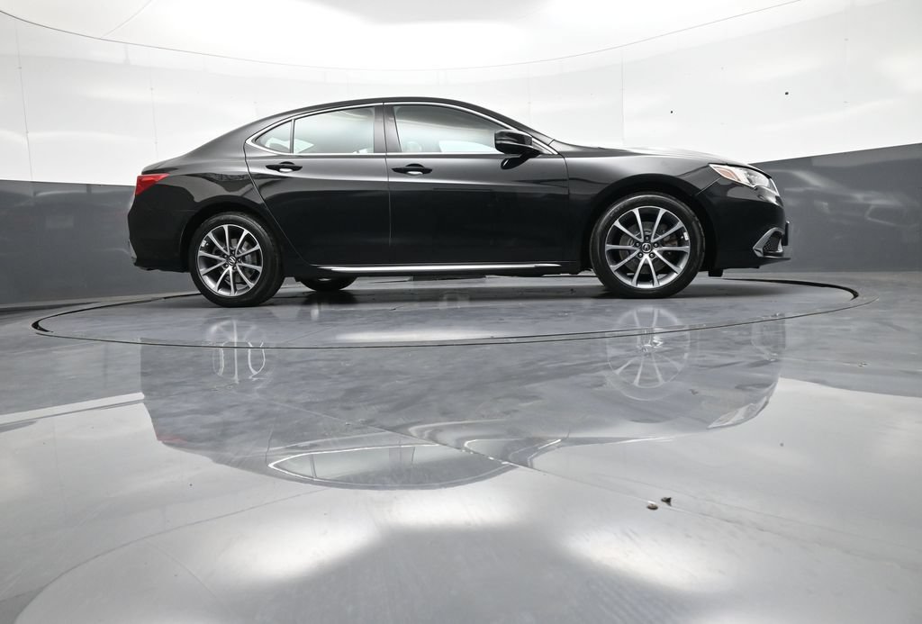 Used 2018 Acura TLX w/ Technology Package FWD image 29