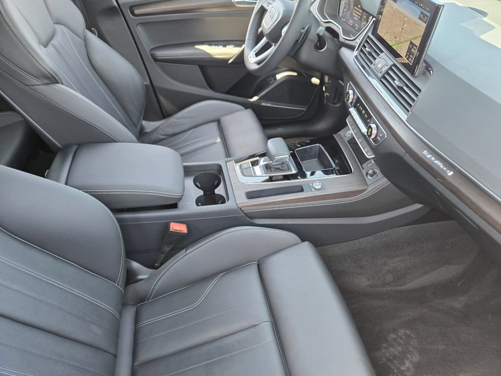 Certified 2025 Audi Q5 e Premium Plus AWD/4WD image 18