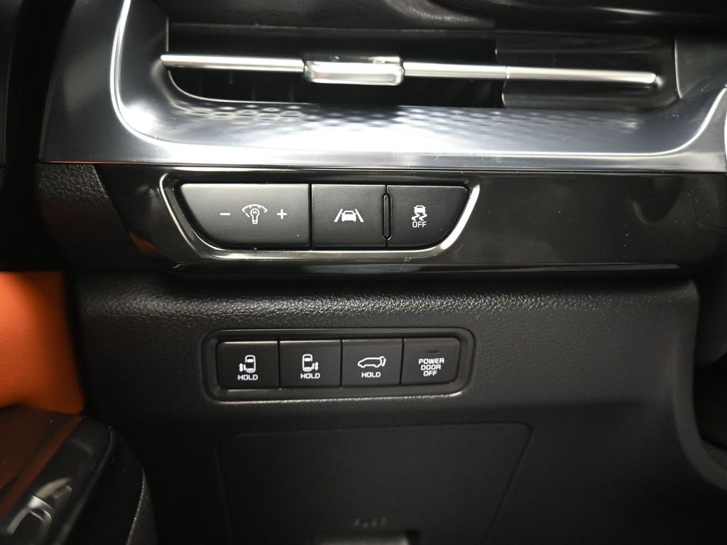 Used 2024 Kia Carnival SX Prestige image 34