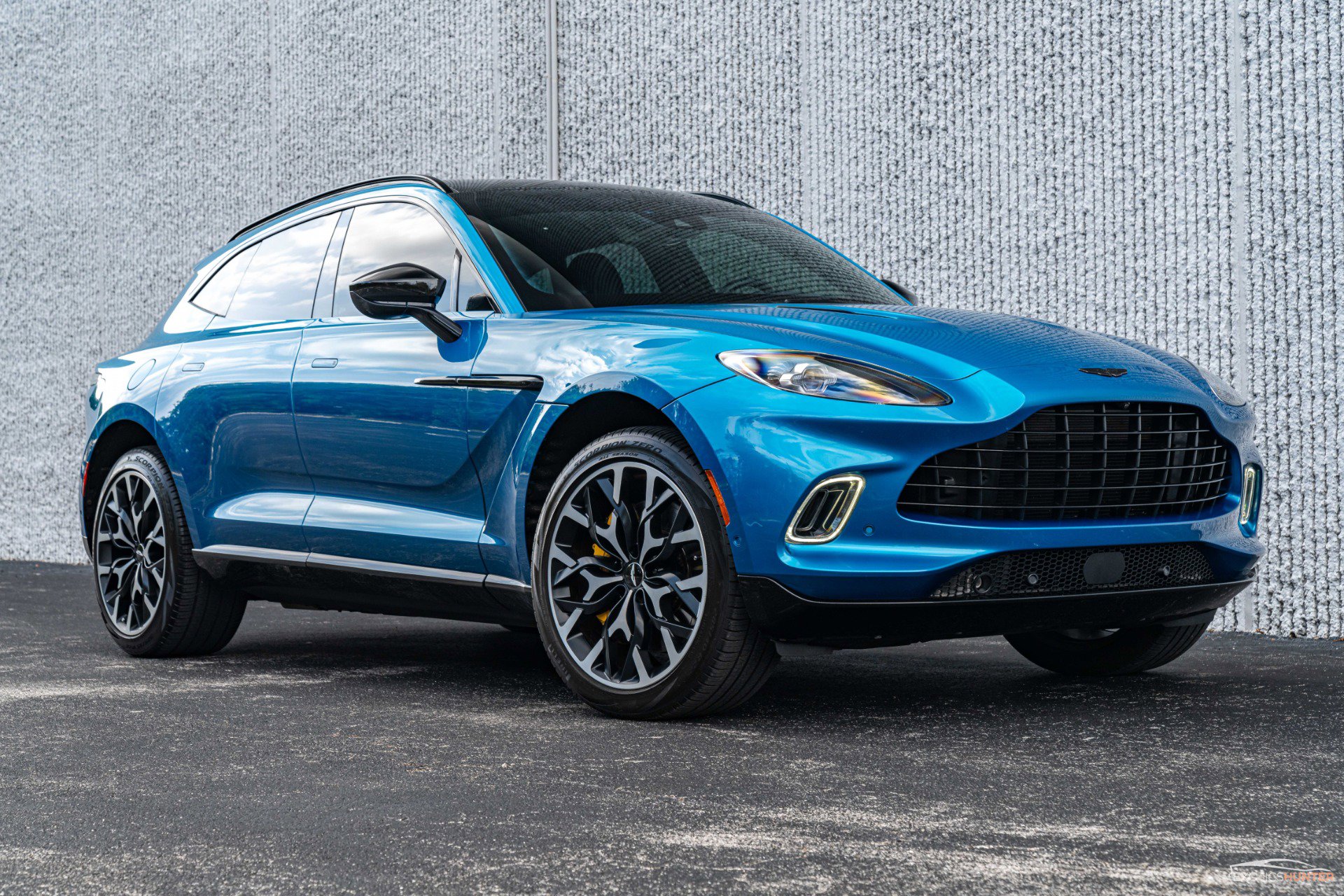 Used 2021 Aston Martin DBX CPO Aug 2026 w/ Special Order image 5