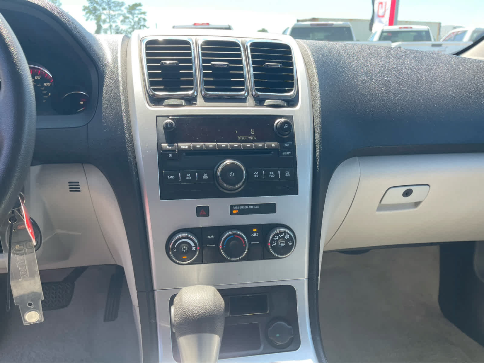 Used 2012 GMC Acadia SL FWD image 16