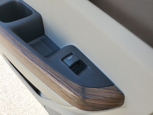Used 2019 GMC Acadia Denali w/ Technology Package FWD image 20