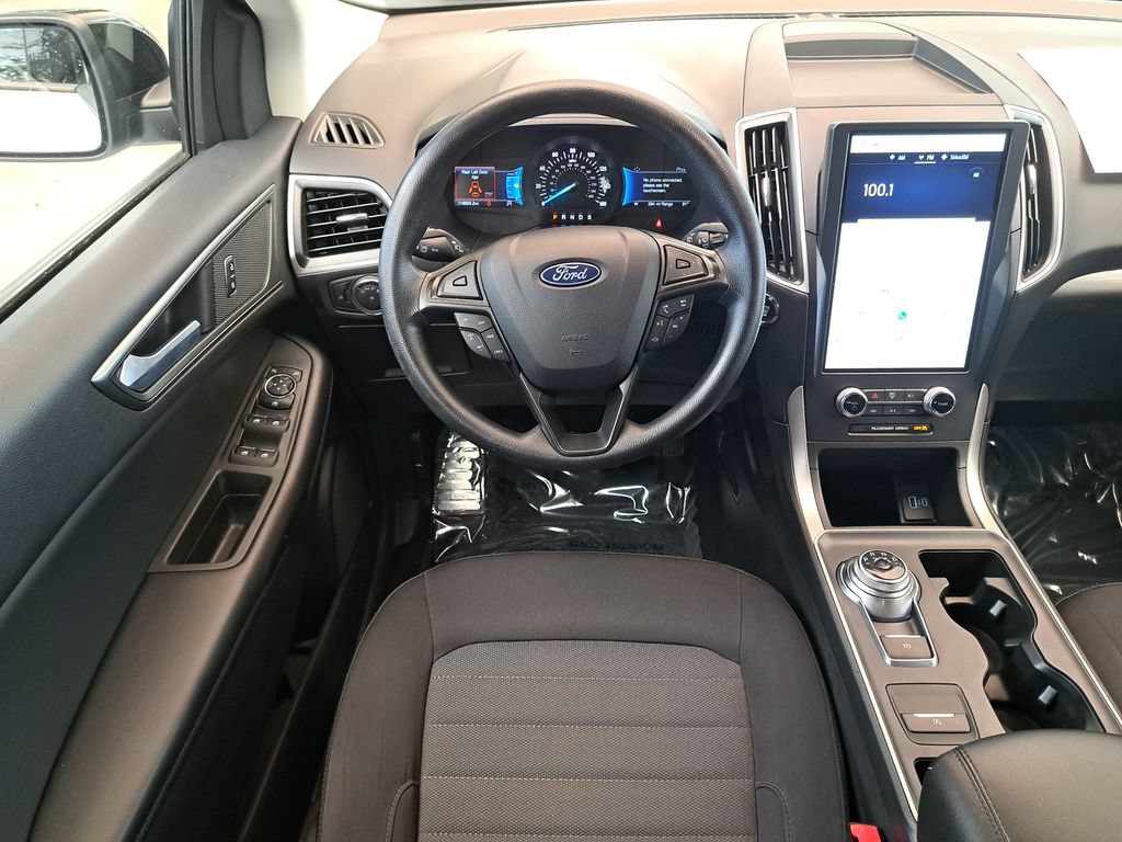 Certified 2024 Ford Edge SE w/ Black Appearance Package AWD/4WD image 14