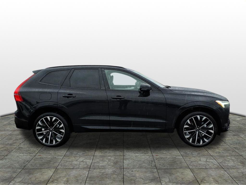 New 2026 Volvo XC60 B5 Ultra w/ Protection Package Premier image 2