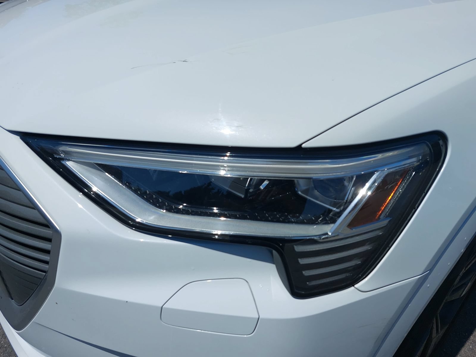 Certified 2023 Audi e-tron Premium AWD/4WD image 8