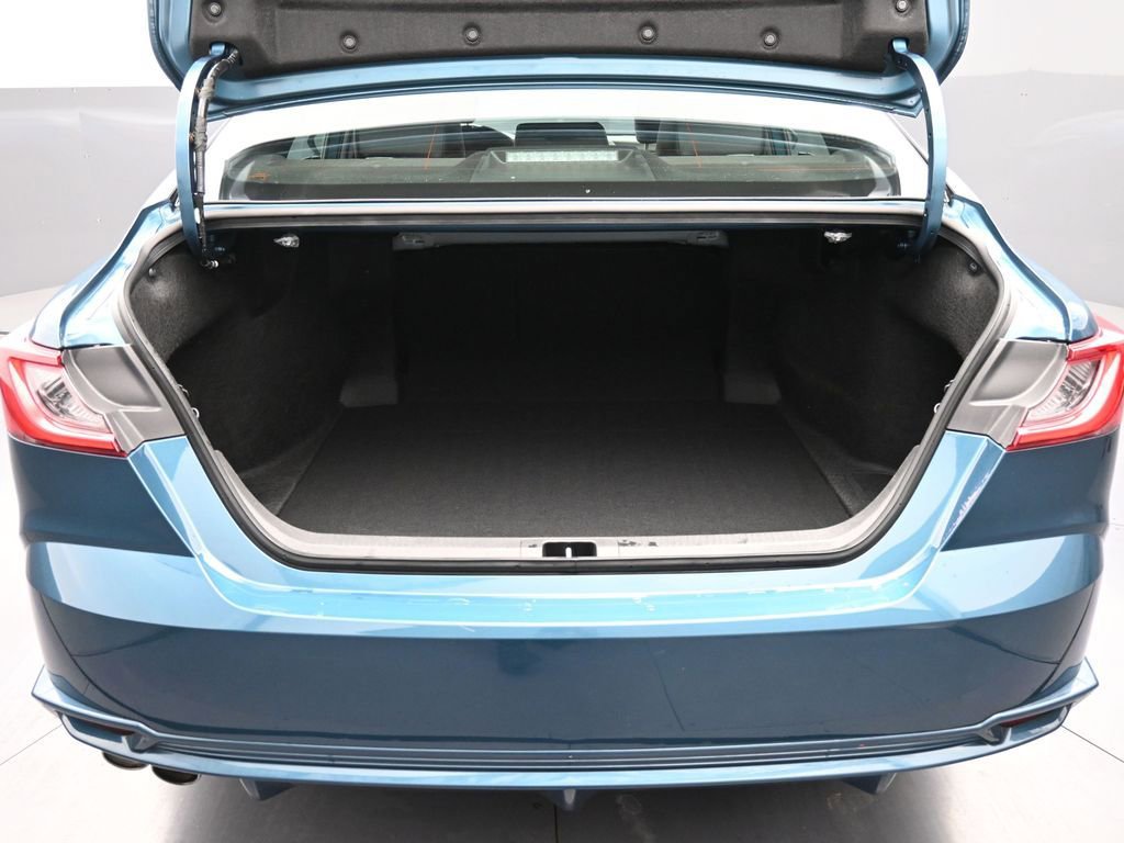 Certified 2025 Toyota Camry XSE image 21