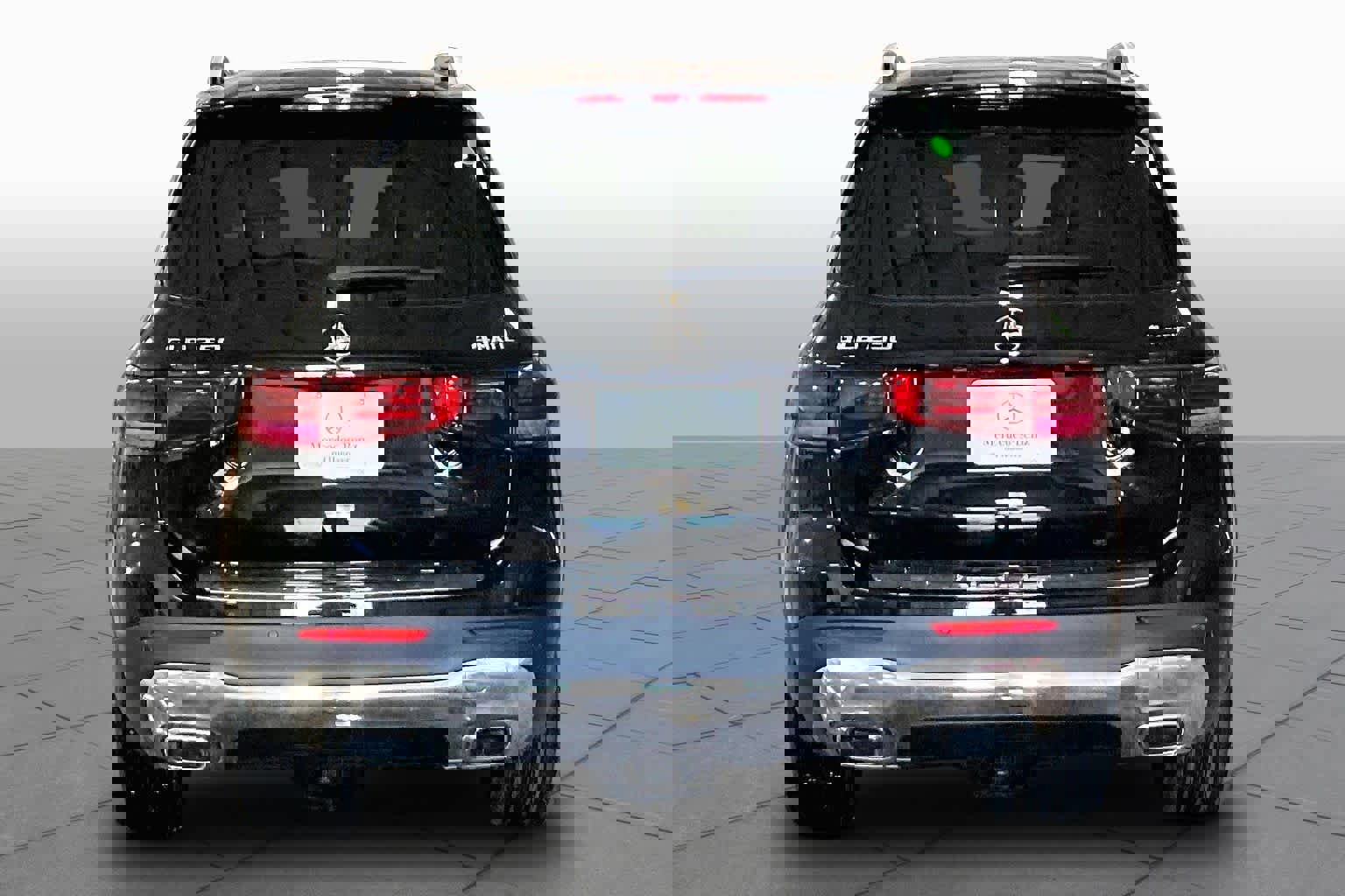 New 2026 Mercedes-Benz GLB 250 4MATIC image 5