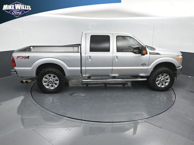 Used 2015 Ford F250 Lariat w/ Lariat Interior Package image 16