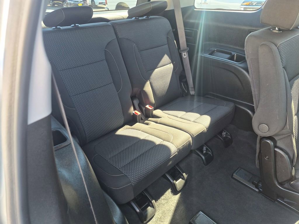 Used 2023 GMC Acadia SLE w/ Driver Convenience Package image 27