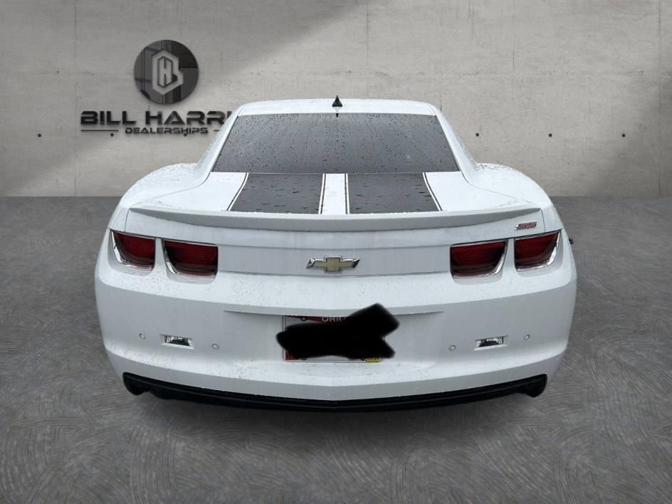 Used 2010 Chevrolet Camaro SS w/ RS Package image 2
