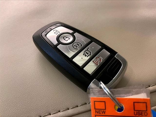 Used 2020 Ford Expedition Platinum AWD/4WD image 9