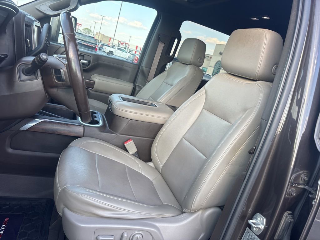Used 2021 GMC Sierra 3500 SLT w/ SLT Premium Package image 23